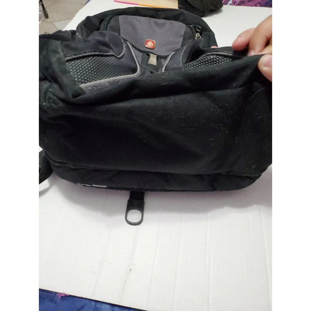 SWISSGear Air Flow Black Multipocket School/Collage/Hiking Backpack